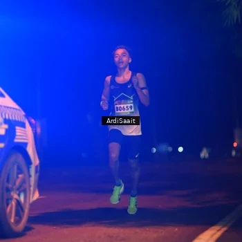 Runner Photo 9137754