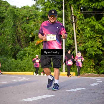 Runner Photo 9138075