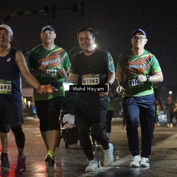 Runner Photo 9138684