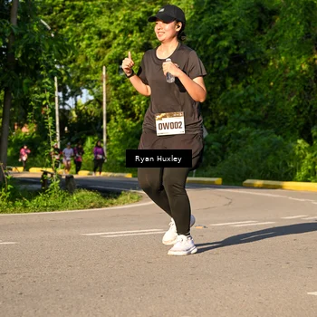 Runner Photo 9140737