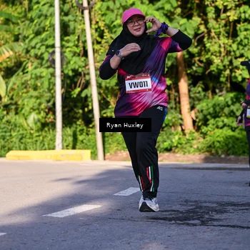 Runner Photo 9141081