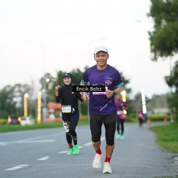 Runner Photo 9141585