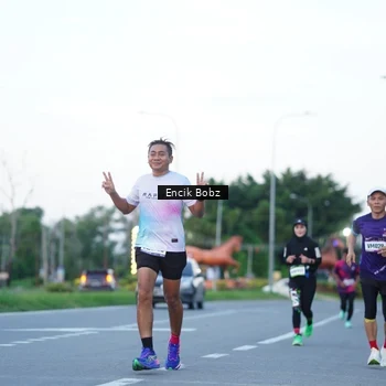 Runner Photo 9141599