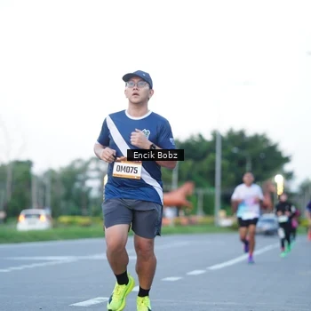 Runner Photo 9141611