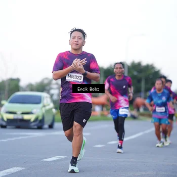 Runner Photo 9141753