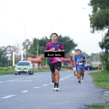 Runner Photo 9141807