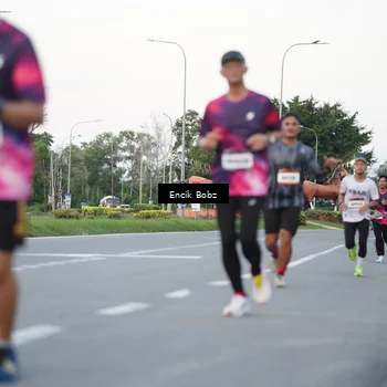Runner Photo 9142402