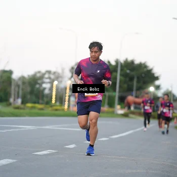 Runner Photo 9142439