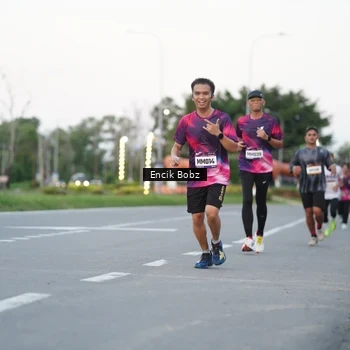 Runner Photo 9142477