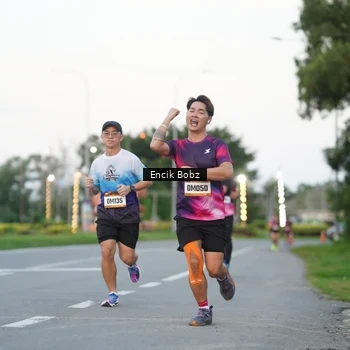 Runner Photo 9142563