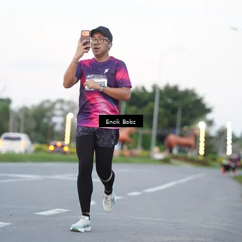 Runner Photo 9143010