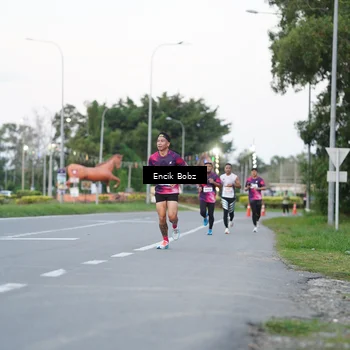 Runner Photo 9143093