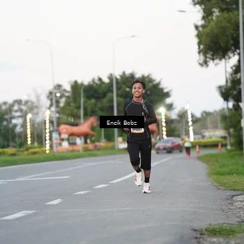 Runner Photo 9143310
