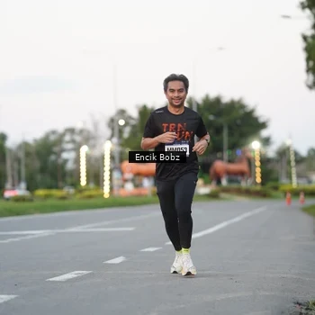 Runner Photo 9143361