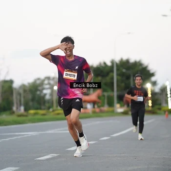 Runner Photo 9143366