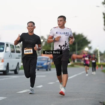 Runner Photo 9143420