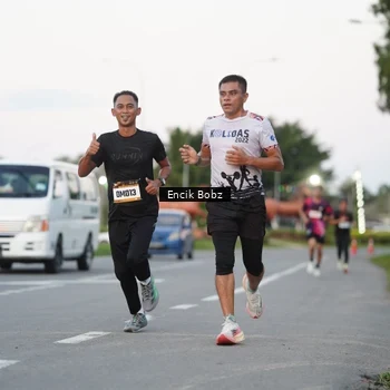 Runner Photo 9143439