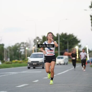 Runner Photo 9143462