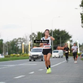 Runner Photo 9143478