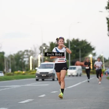 Runner Photo 9143493
