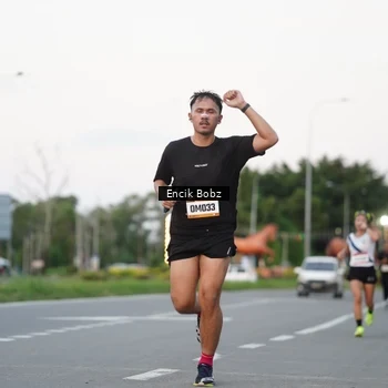 Runner Photo 9143506