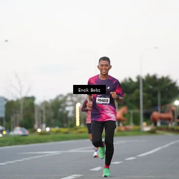 Runner Photo 9143545