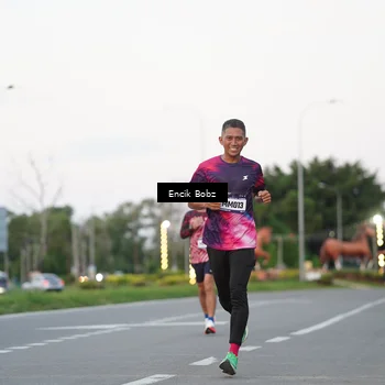 Runner Photo 9143549