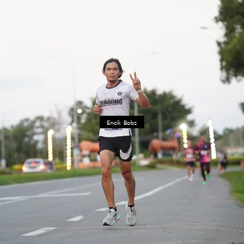 Runner Photo 9143592