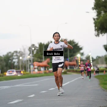 Runner Photo 9143598
