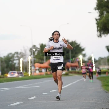 Runner Photo 9143605