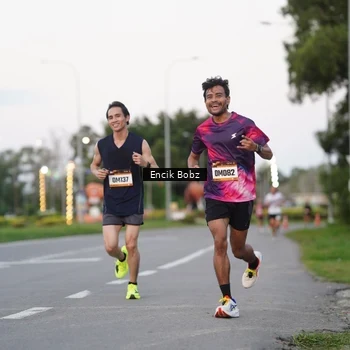Runner Photo 9143643
