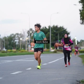 Runner Photo 9143681