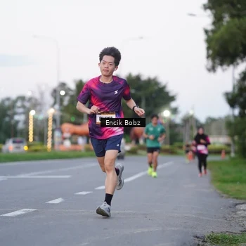 Runner Photo 9143687