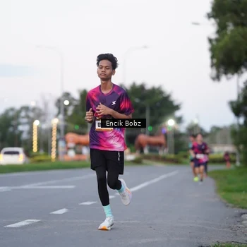Runner Photo 9143717