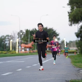 Runner Photo 9143723