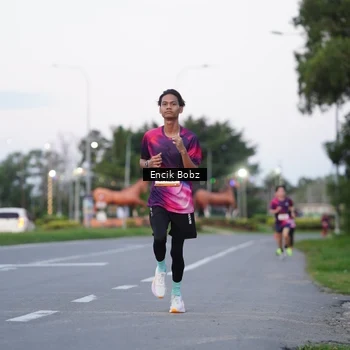 Runner Photo 9143734