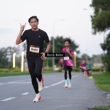 Runner Photo 9143738