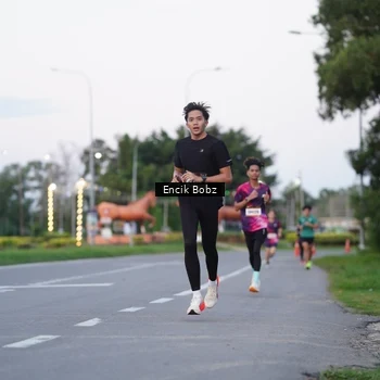 Runner Photo 9143749