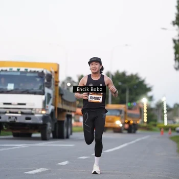 Runner Photo 9143796