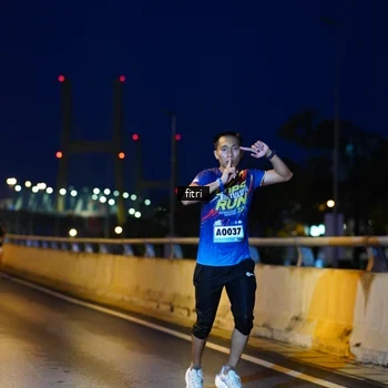 Runner Photo 9143813