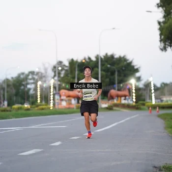Runner Photo 9143821