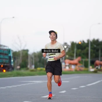 Runner Photo 9143824