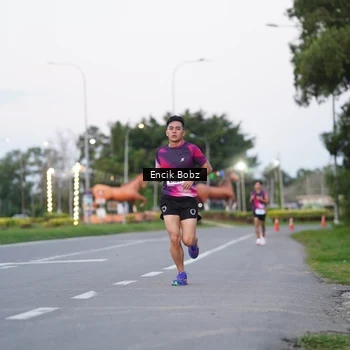 Runner Photo 9143886