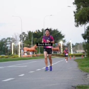 Runner Photo 9143887