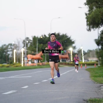 Runner Photo 9143896