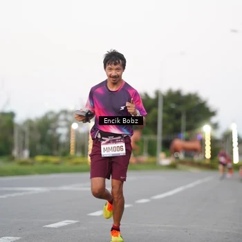Runner Photo 9143903