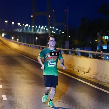 Runner Photo 9143914