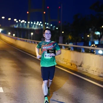 Runner Photo 9143924