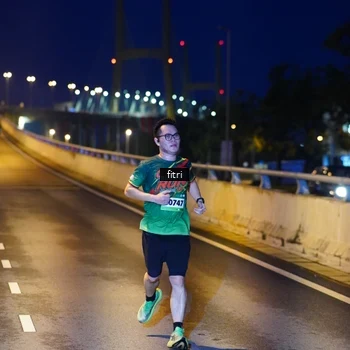 Runner Photo 9143928