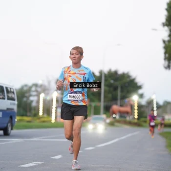 Runner Photo 9143953